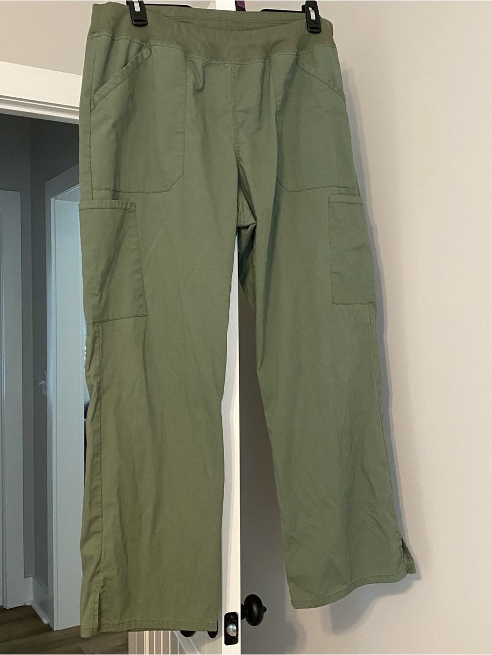 Women’s Olive Green Utility Cargo Scrub Pants